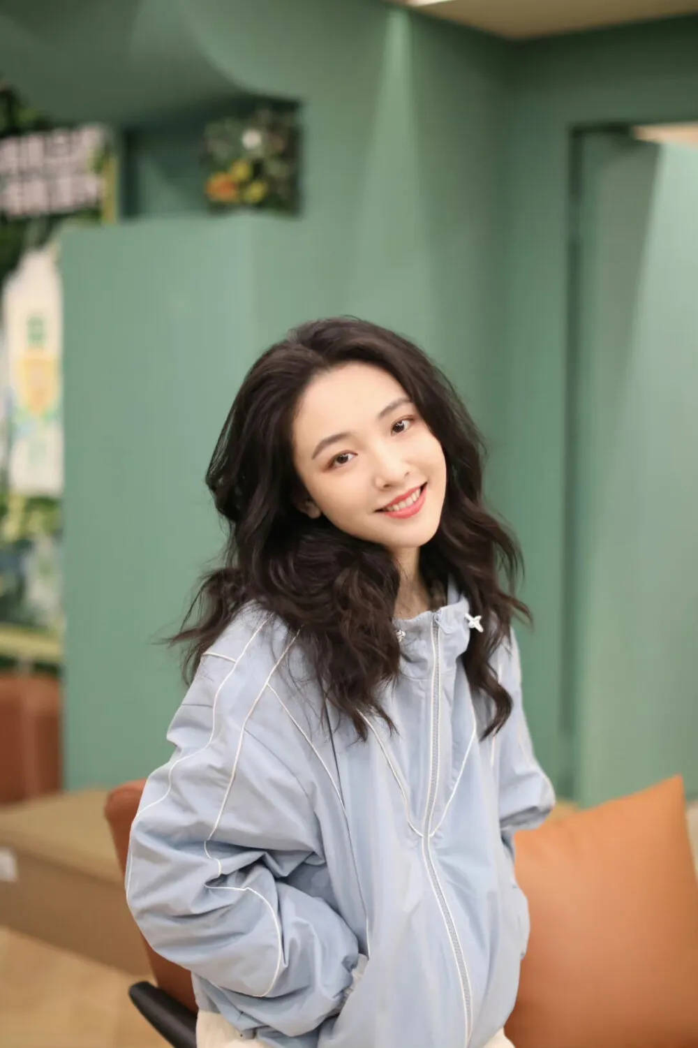 吴倩新剧搭档林一,单亲妈妈伪装成小白入职场,看点十足_张彬彬_感情