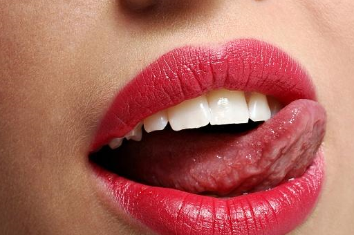 舌头下面的"青筋",不同的颜色,分别代表了什么?_身体_血液_寒气