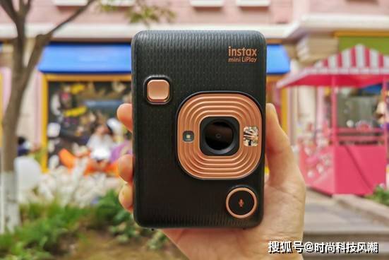 让幸福加倍的七夕好物推荐,富士instax mini liplay一次成像相机_照片
