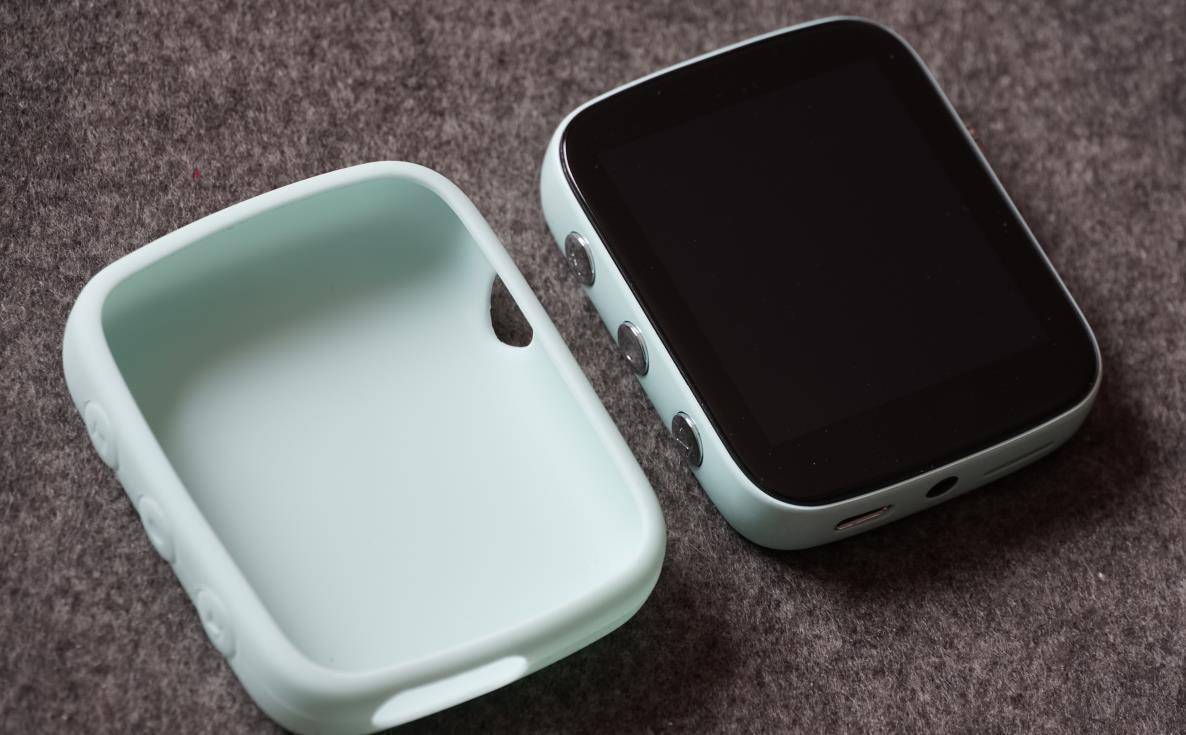 纯音机的春天来了 超级mp3驾临!山灵q1播放器评测_左至右_显示_的设计