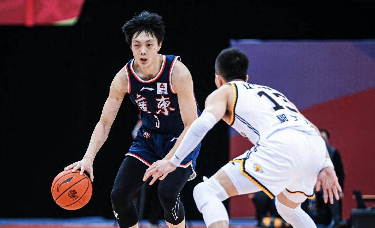 崔永熙最穷,胡明轩150万,王哲林第5,周琦第2_球员_凯尔_年薪