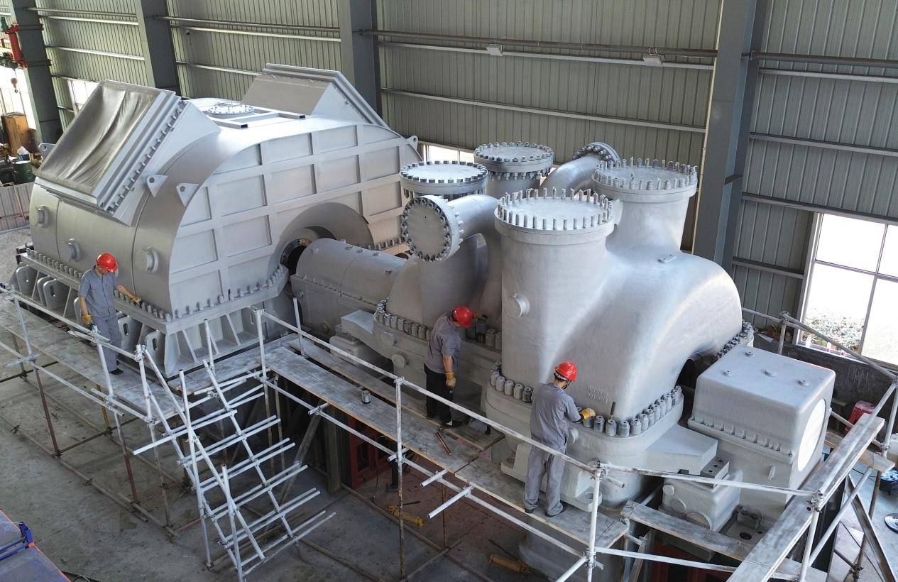 国际首套300兆瓦先进压缩空气储能系统膨胀机下线