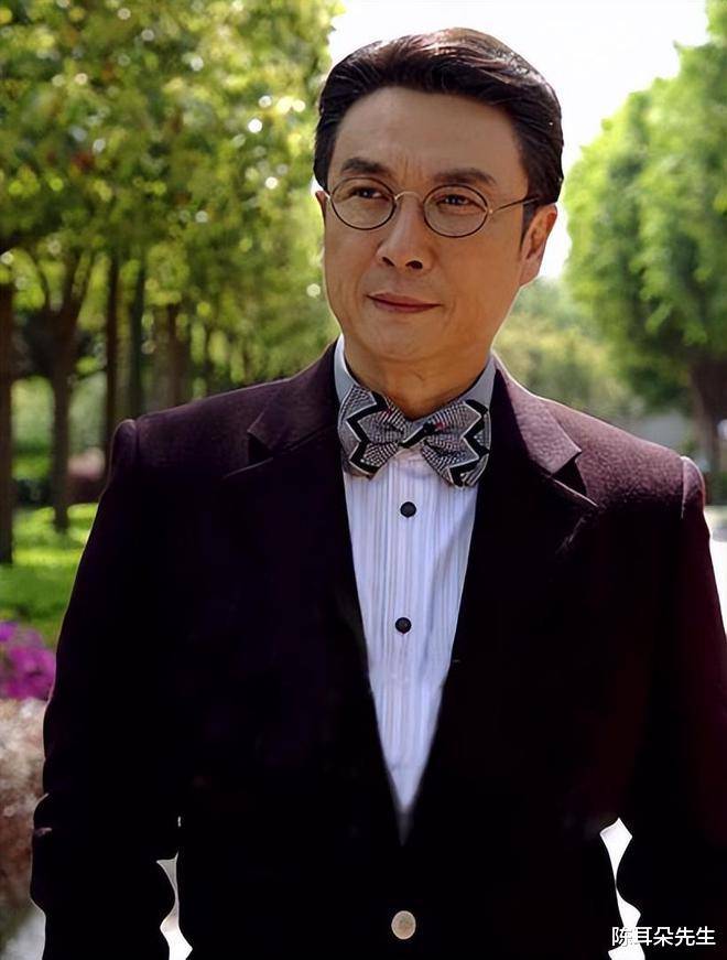 梅艳芳:于荣光戴着墨镜,我以为他是高手,李连杰比他更厉害_元奎_爸爸