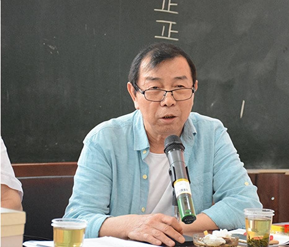 京剧大家尚长荣:娶初恋为妻,夫妻俩一辈子不"红脸"_尚小云_高立骊