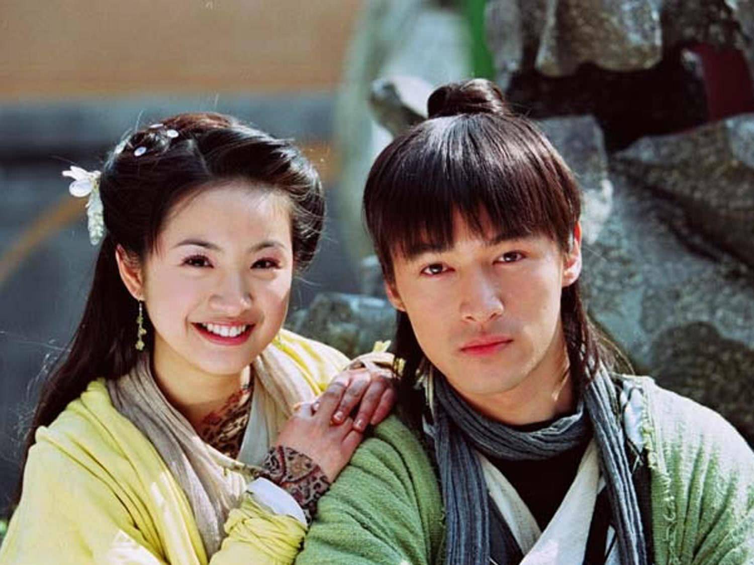 直到2008年,胡歌和林依晨版本的郭靖和黄蓉也收获了不错的反响,就连