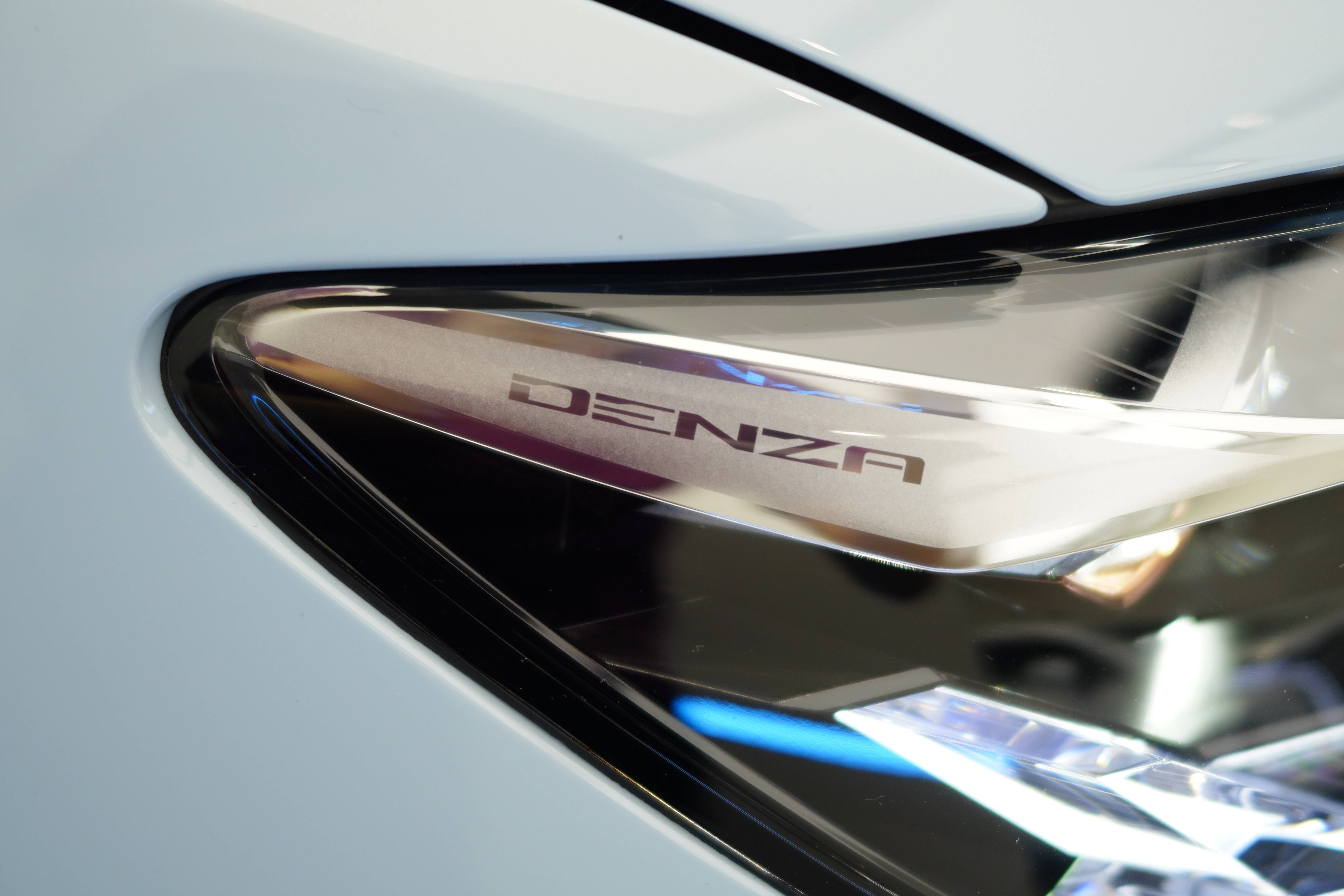 如果按"豪华品牌买车标"的标准来衡量,腾势的性价比看似更高(开个玩笑