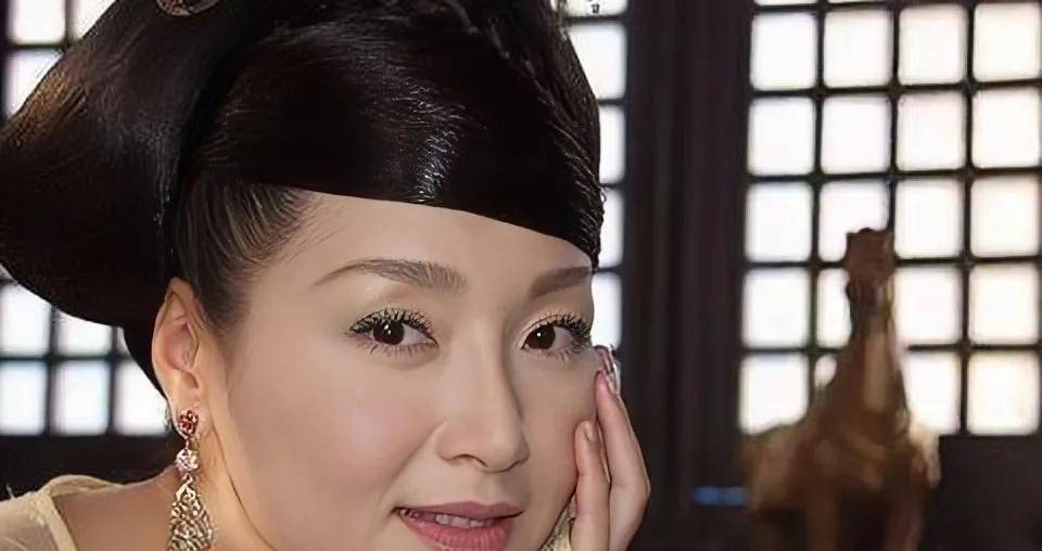 恬妞:演过黄蓉和苗翠花,却演不好万梓良的妻子_女儿_印尼_婚礼