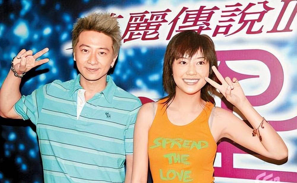 应采儿后来又和黄晓明传出绯闻,孙耀威在被采访时暗示应采儿甩的他.