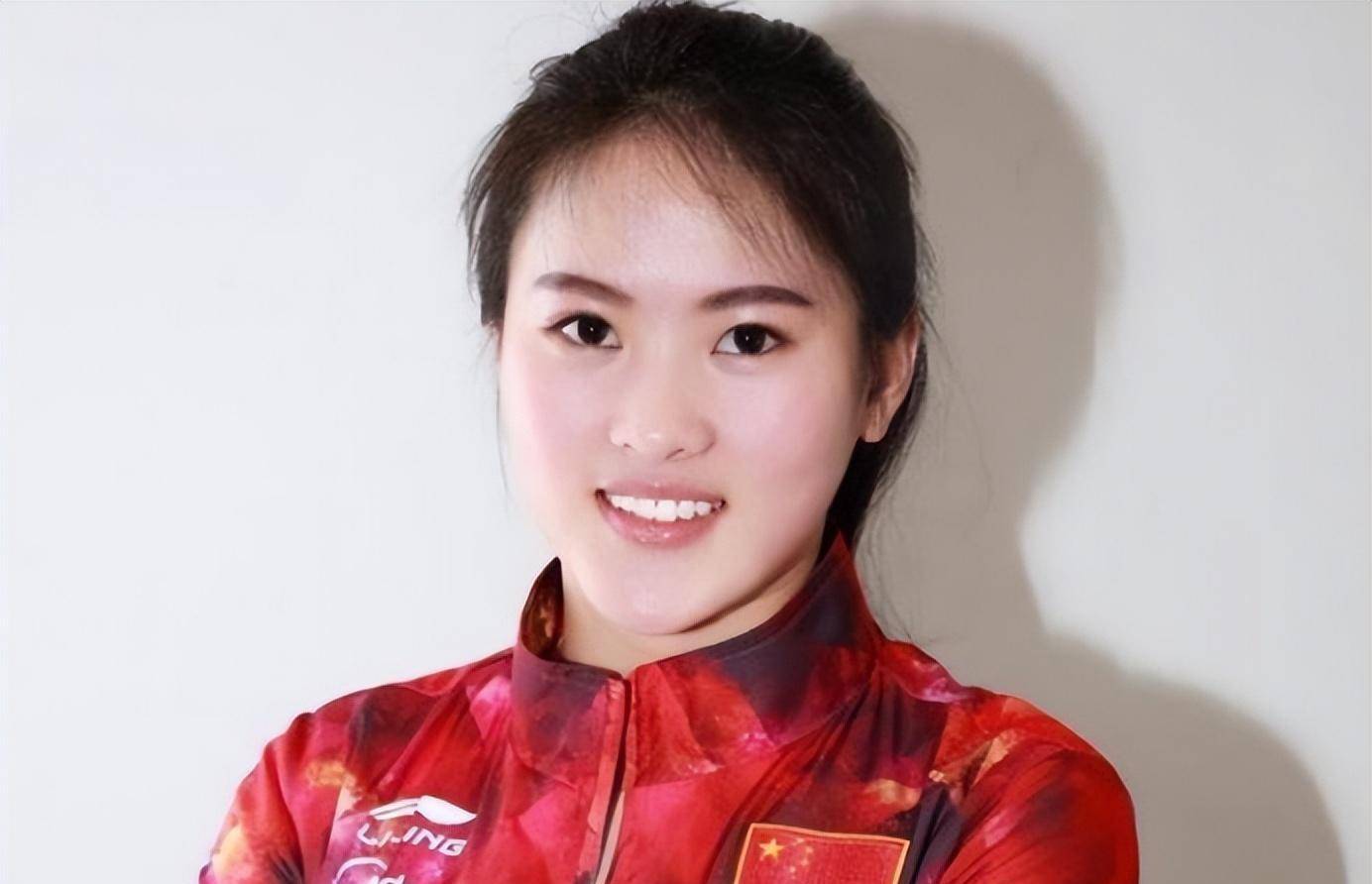 她是奥运冠军,3岁被遗弃,拿下22个世界冠军,成名后父母来相认_陈若琳