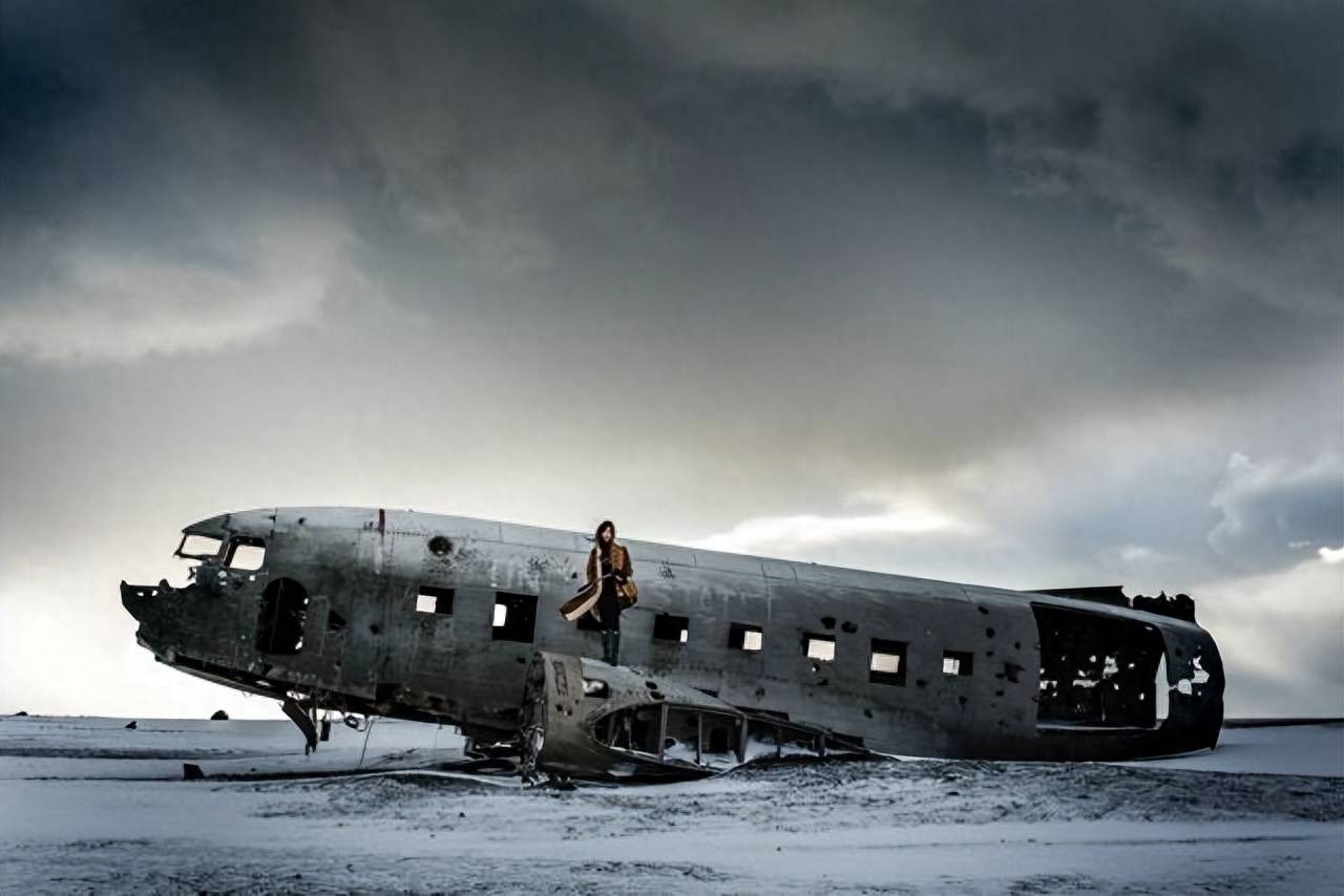 南极惊现巨大飞船坠毁痕迹,真相令人震惊!_研究_生物_人类