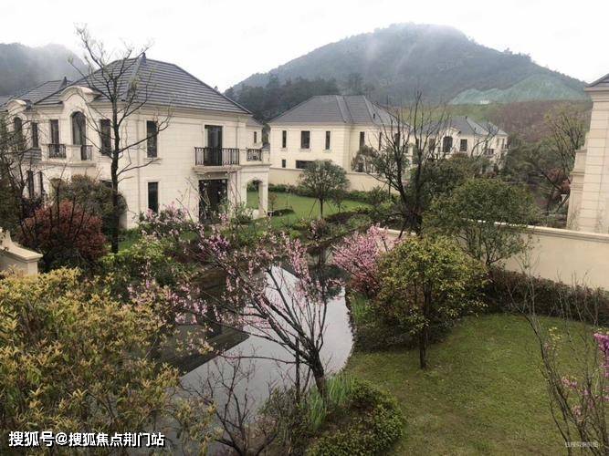 青山湖玫瑰园(杭州临安)青山湖玫瑰园