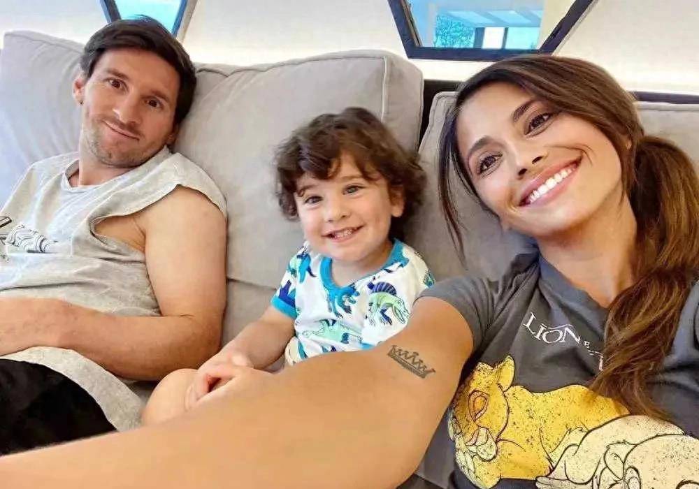 梅西与安东内拉一眼是你,余生便是你_生活_爱情_家庭