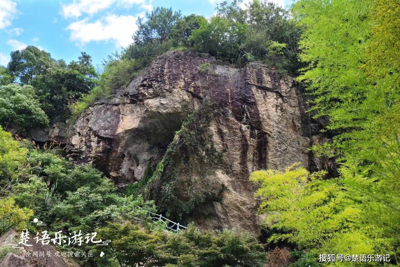 门票信息:免费2.地理位置:浙江省台州市仙居县淡竹乡尚仁村3.