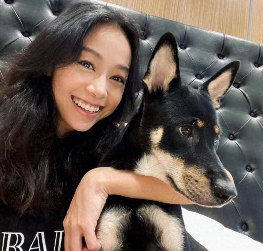 tvb前女星晒照疑为否认奉子成婚,却遭网友拆穿是旧照_黄心颖_照片