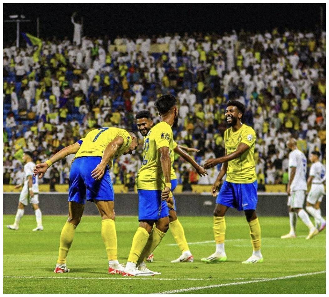 巨星闪耀,c罗和马内帮助球队5球击败强敌_比赛_利雅得_法塔赫