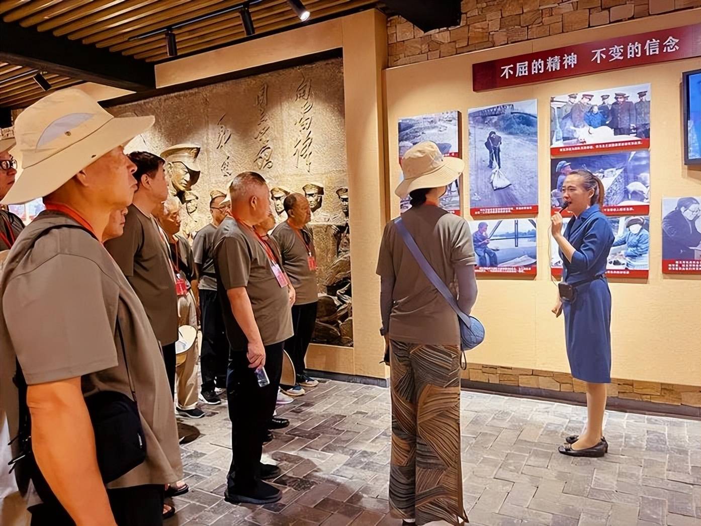 关爱功臣 致敬荣光|全省军休干部走进沂蒙红嫂纪念馆_明德英_红色