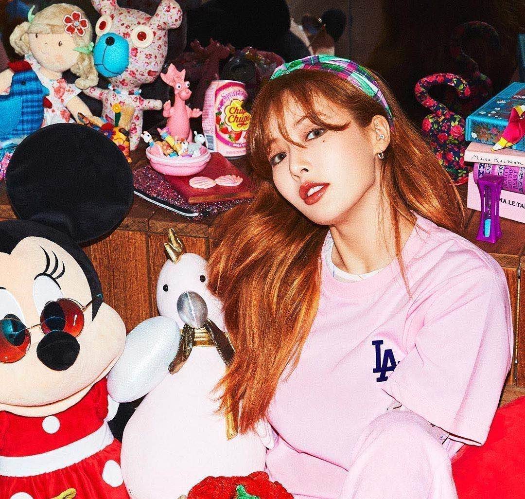 被群嘲,明星奇装异服被吹捧,双标果然是刻在骨子_网友_蔡徐坤_行为