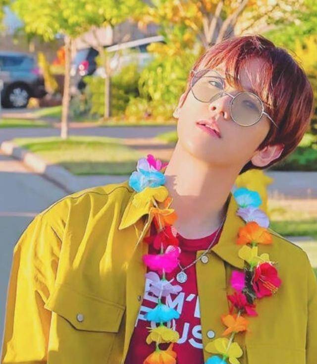 吴世勋朴灿烈都肿了,张艺兴造型却被夸_门面_都变_年龄