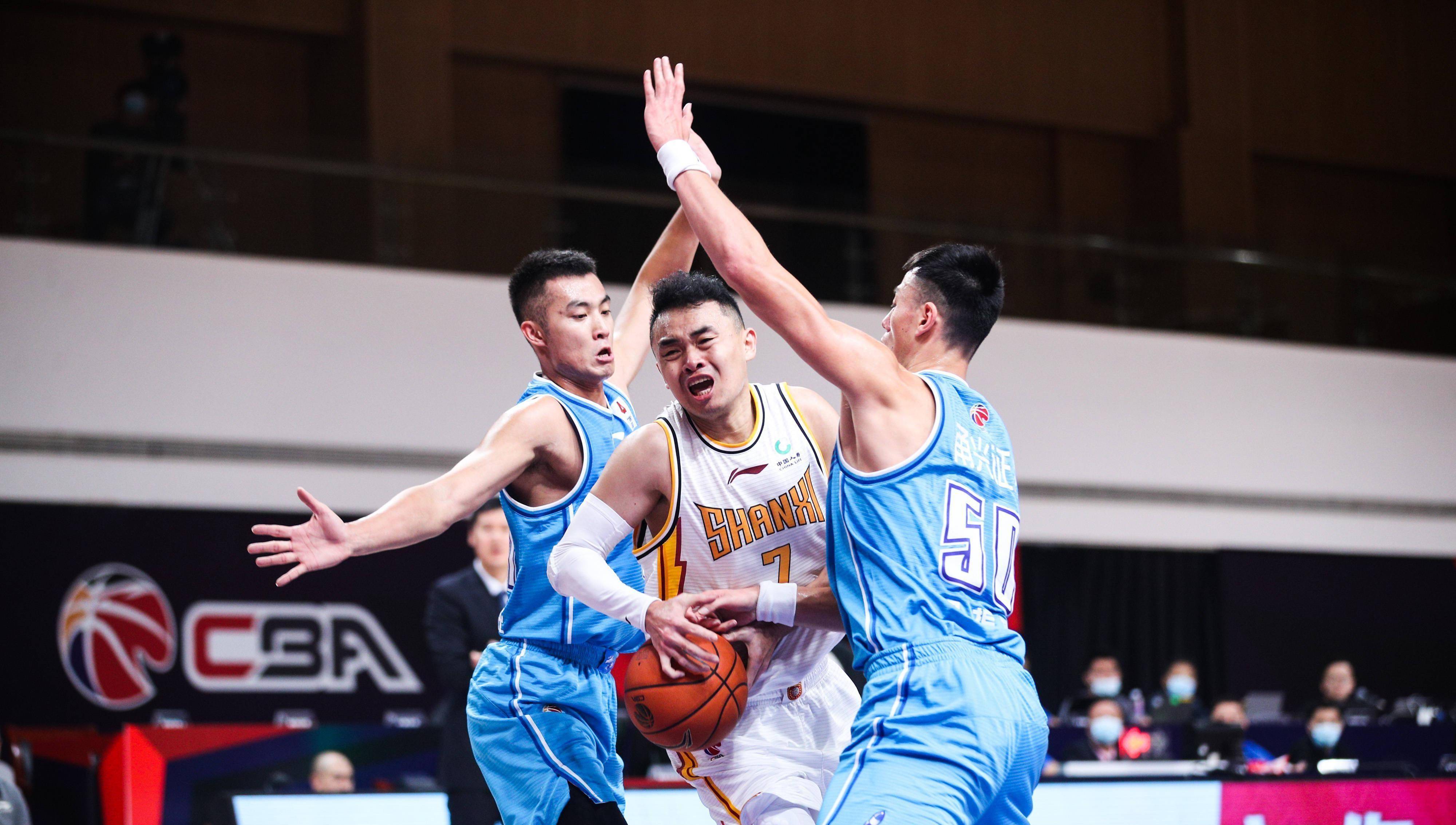 随后,他们先是在选秀中选中了马振祥,王选,党瑞波,徐玉琢,肖天,朱浩等