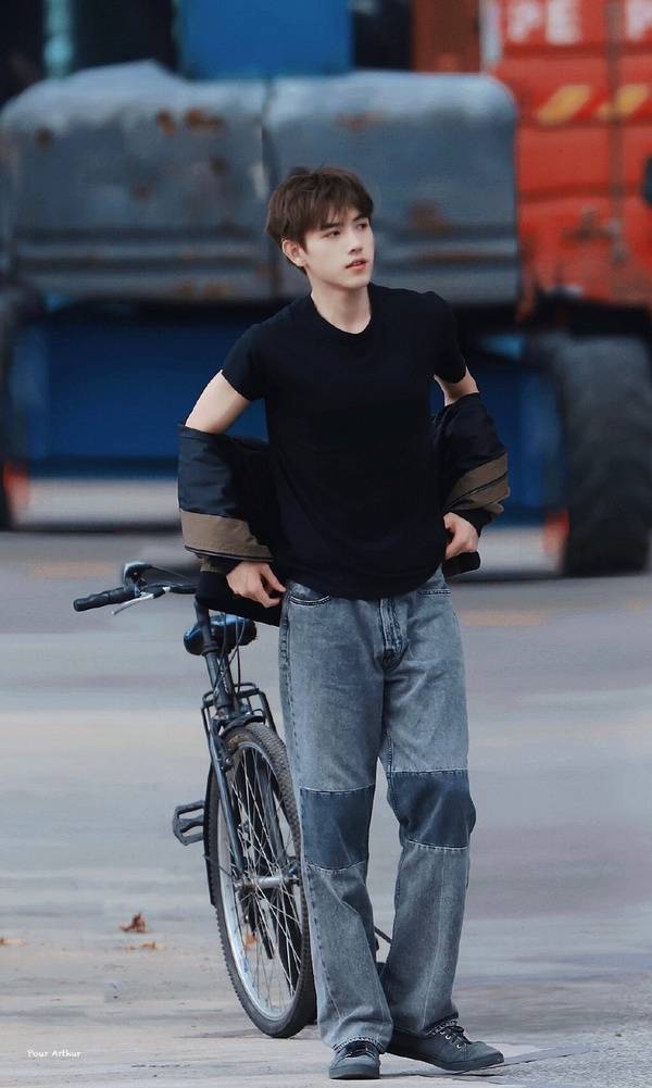 邓为183,徐开骋比王一博高好多,陈星旭腿太惊人_身高_图片_来源