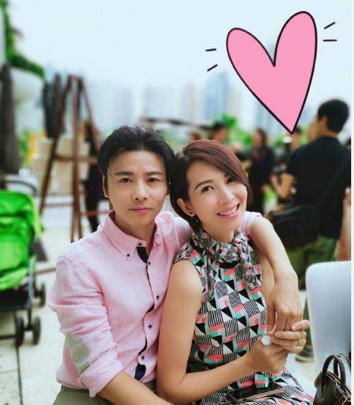 蔡少芬张晋:结婚11年仍牵手入睡,真正的爱情不分高低贵贱!