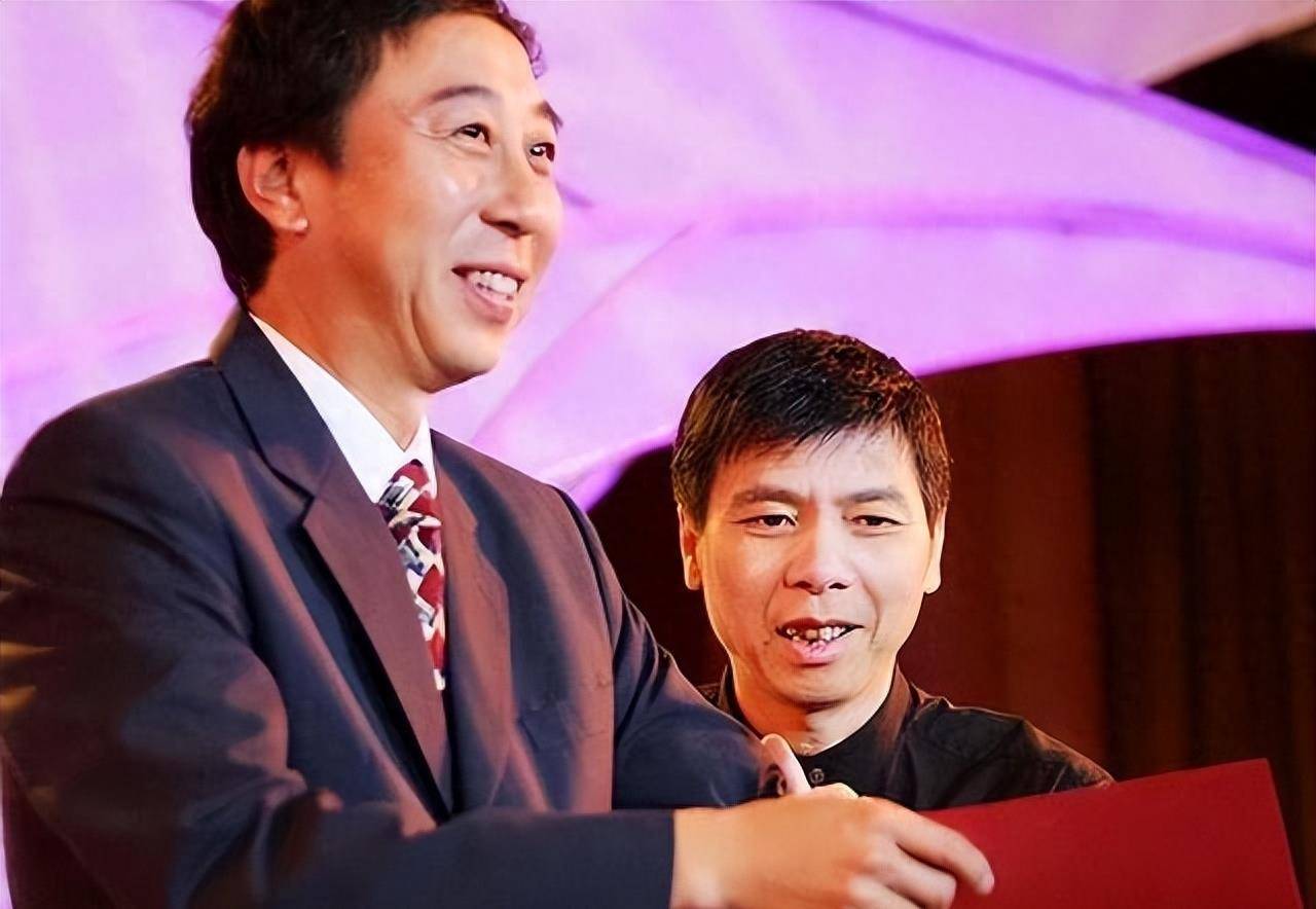 30年后,冯巩和冯小刚的友谊这么好?_电影史_专场_葛优