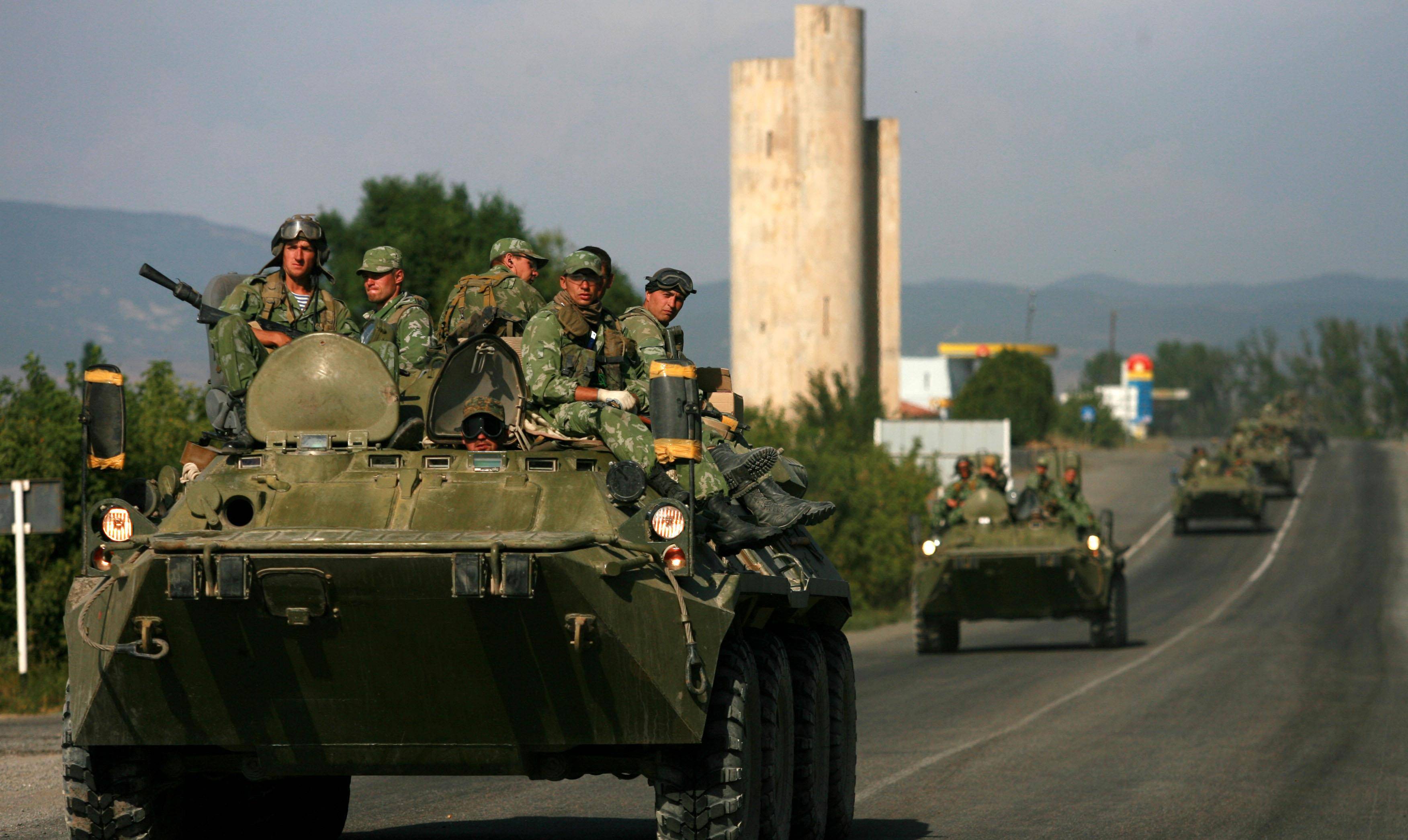 俄格五日战争:中国记者生死记_茨欣瓦利_基尼斯_少校