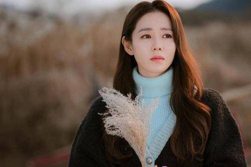 孙艺珍演技精湛 曾因冰冷口气吓到资深经纪人_文彩元_娱乐_电话