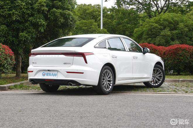 轴距2.8米 掀背,看奔腾b70实力如何_搜狐汽车_搜狐网