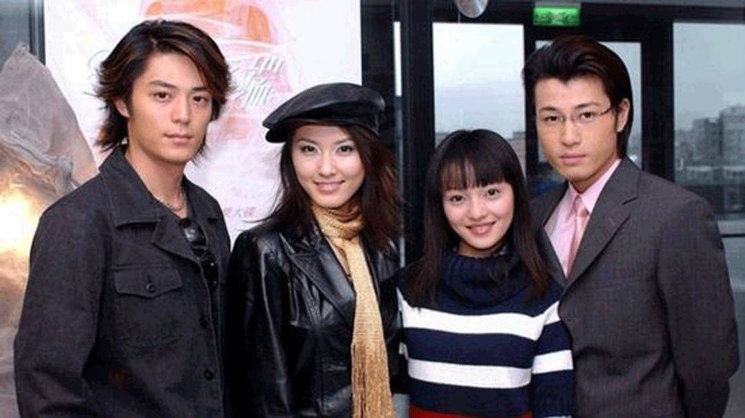 他7岁出道,红过张一山,曾和林心如爱的抱抱,如今惨不忍睹_王欣逸_父母