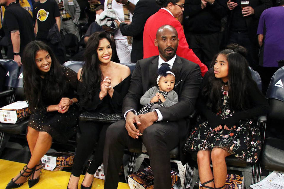 娇妻瓦妮莎亲密互动白人高富帅,被nba球星示爱_阿泰斯特_乔丹_1