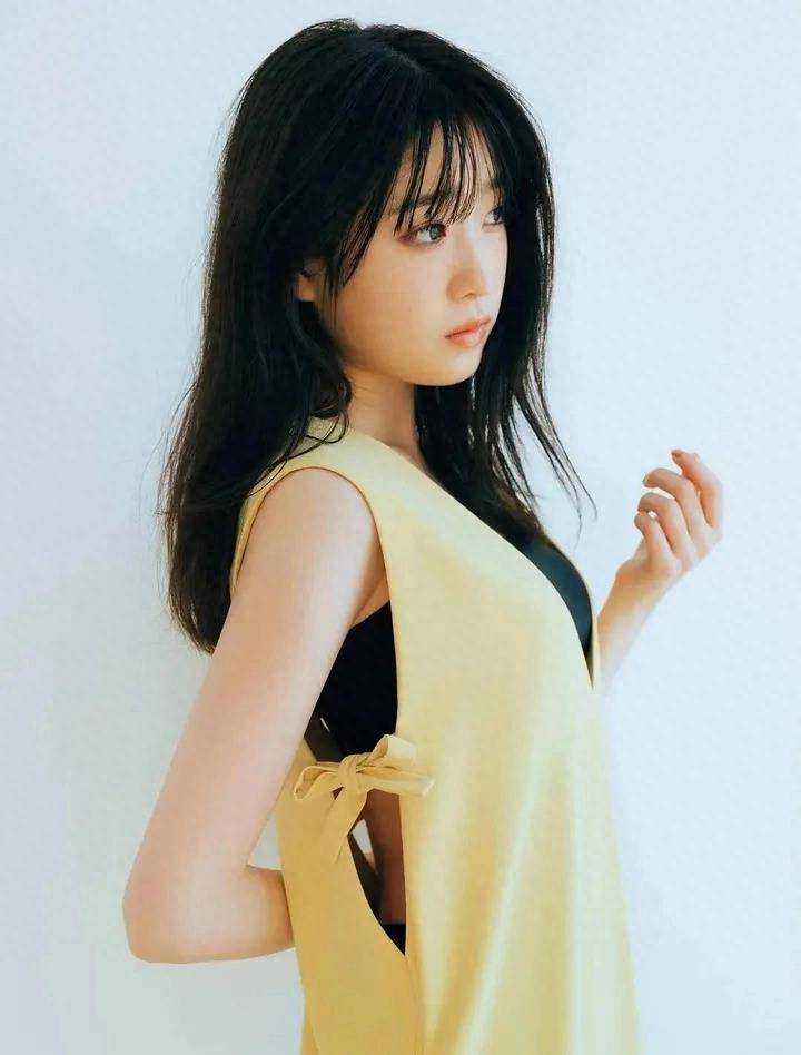 日本国民美少女高桥光!肤白娇嫩,细嫩大美腿潜力足!