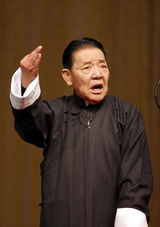 评书大师单田芳的一大漏洞,书中很多女性都是倒追帅气小伙_传统_先生