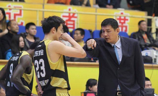 巩晓彬同意丁彦雨航归队山东男篮老板将最后拍板_集团_伤病号_睢冉