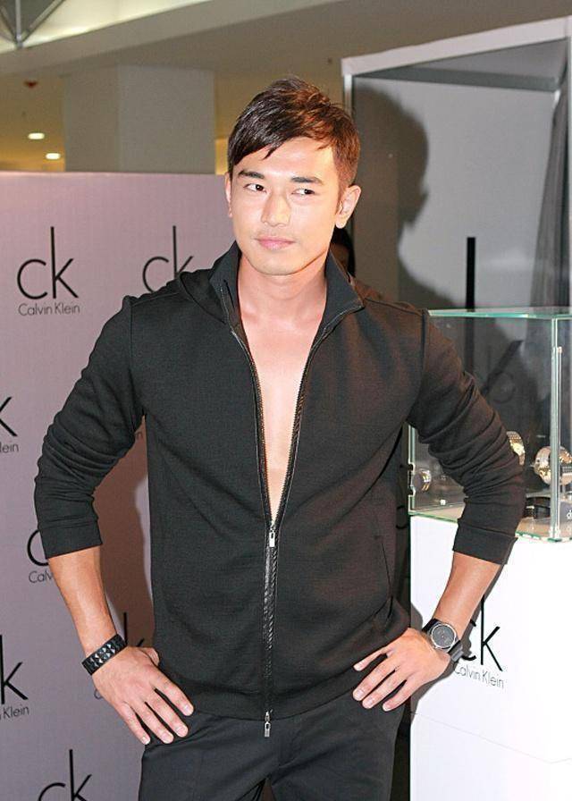 tvb混血男星黄长兴一年两度改名,曾为健康改名黄致豪惹麻烦不断_名字