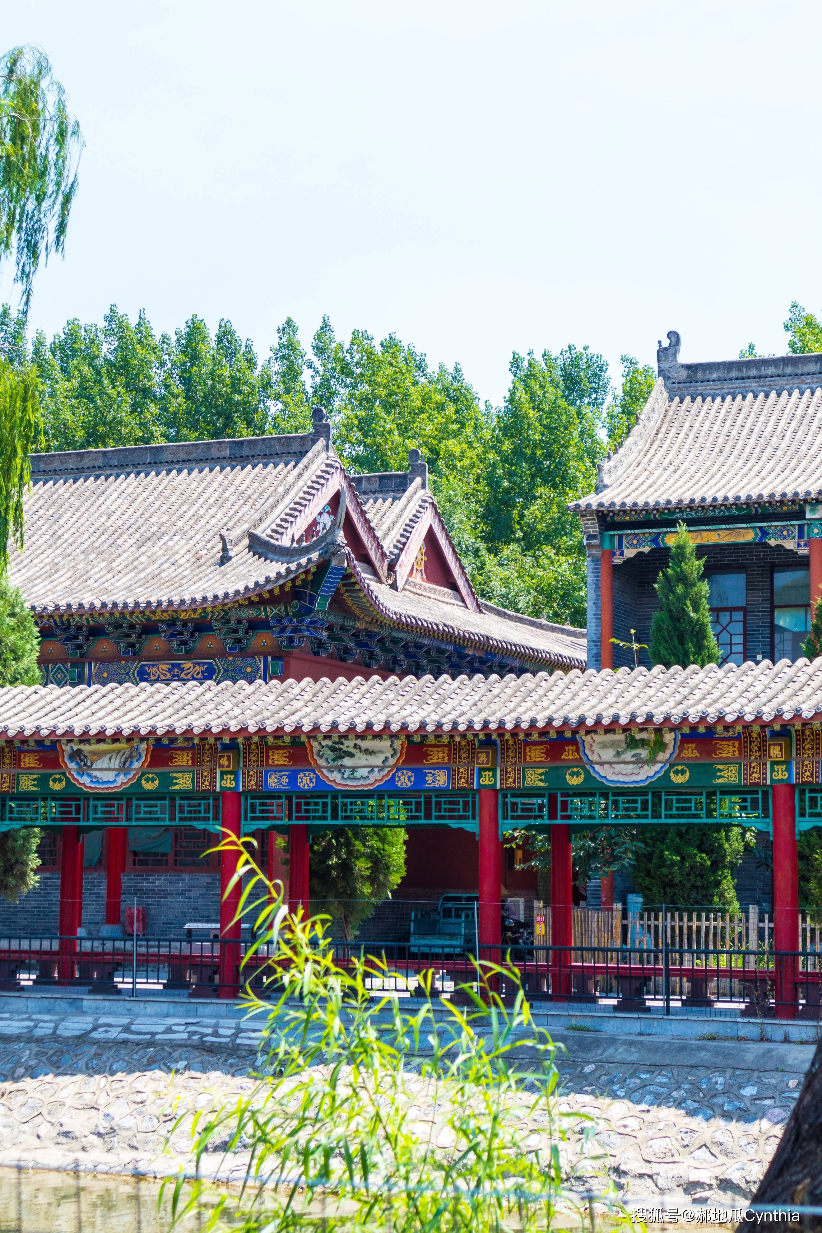 邯郸有座甘露寺,不在古城内,而是在古城外,隐藏在商业街内