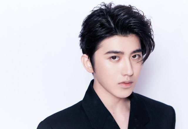 和王思聪密游,捆绑蔡徐坤,闺蜜都是假的吧_偶像_程潇_人物