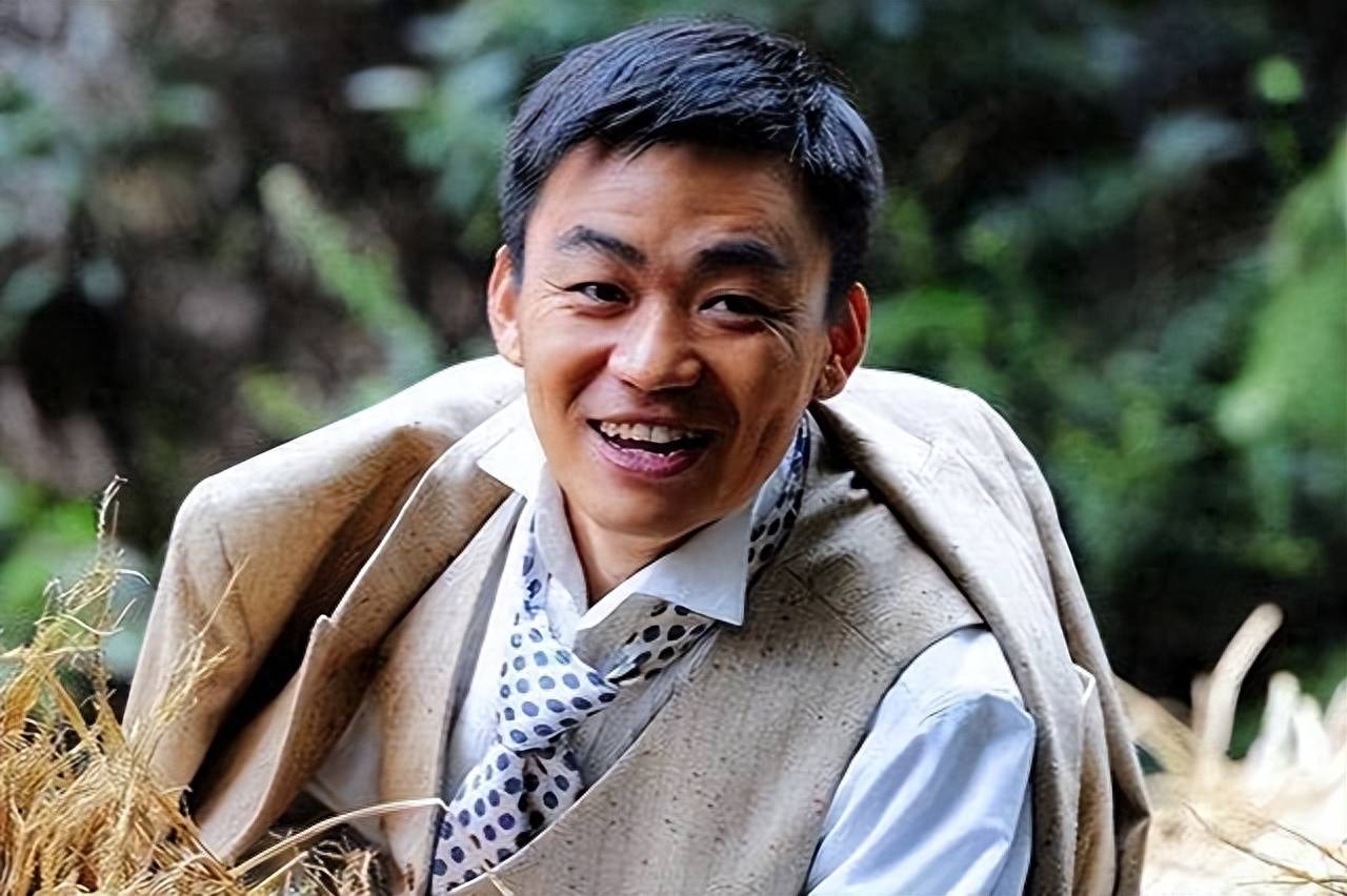 宋喆出狱曝王宝强恋情,声称自己凭本事上的床,跟王宝强索要赔偿_电影