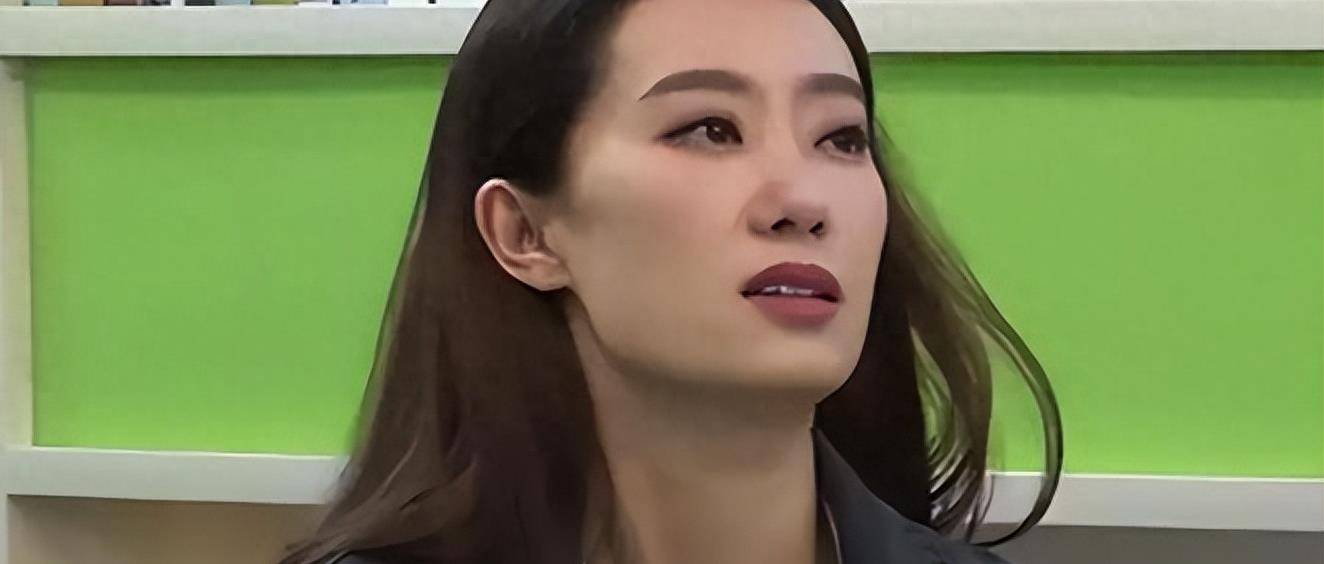花了15年才崭露头角,消耗掉人气却只用了一年,张小斐尴尬吗?