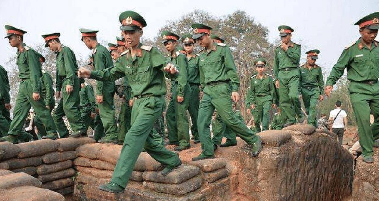 越南士兵装备图片