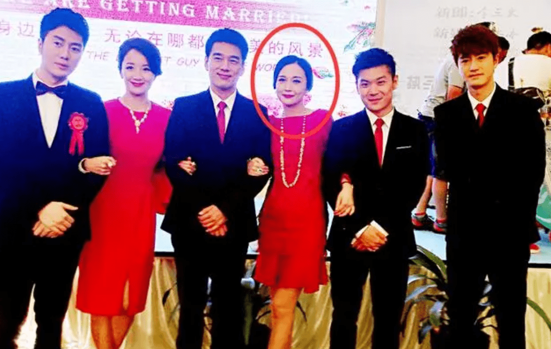 张汉杰妻子疑回应孙菲菲,25字引万条评论全部被删_事情_柴鸥_微博