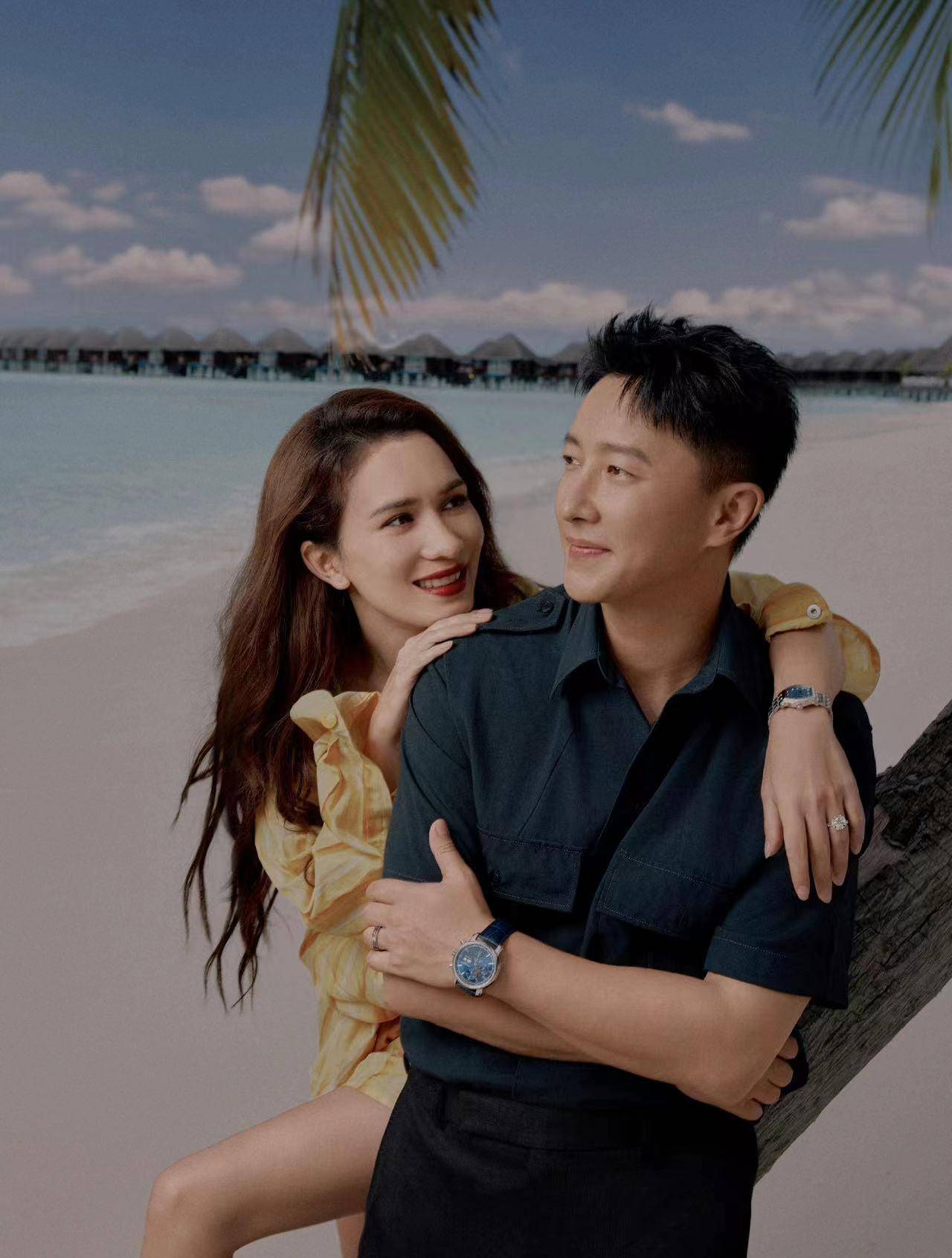 卢靖姗晒海滩泳照!细腰翘臀,没有妊娠纹,和韩庚一起出国度假好甜蜜