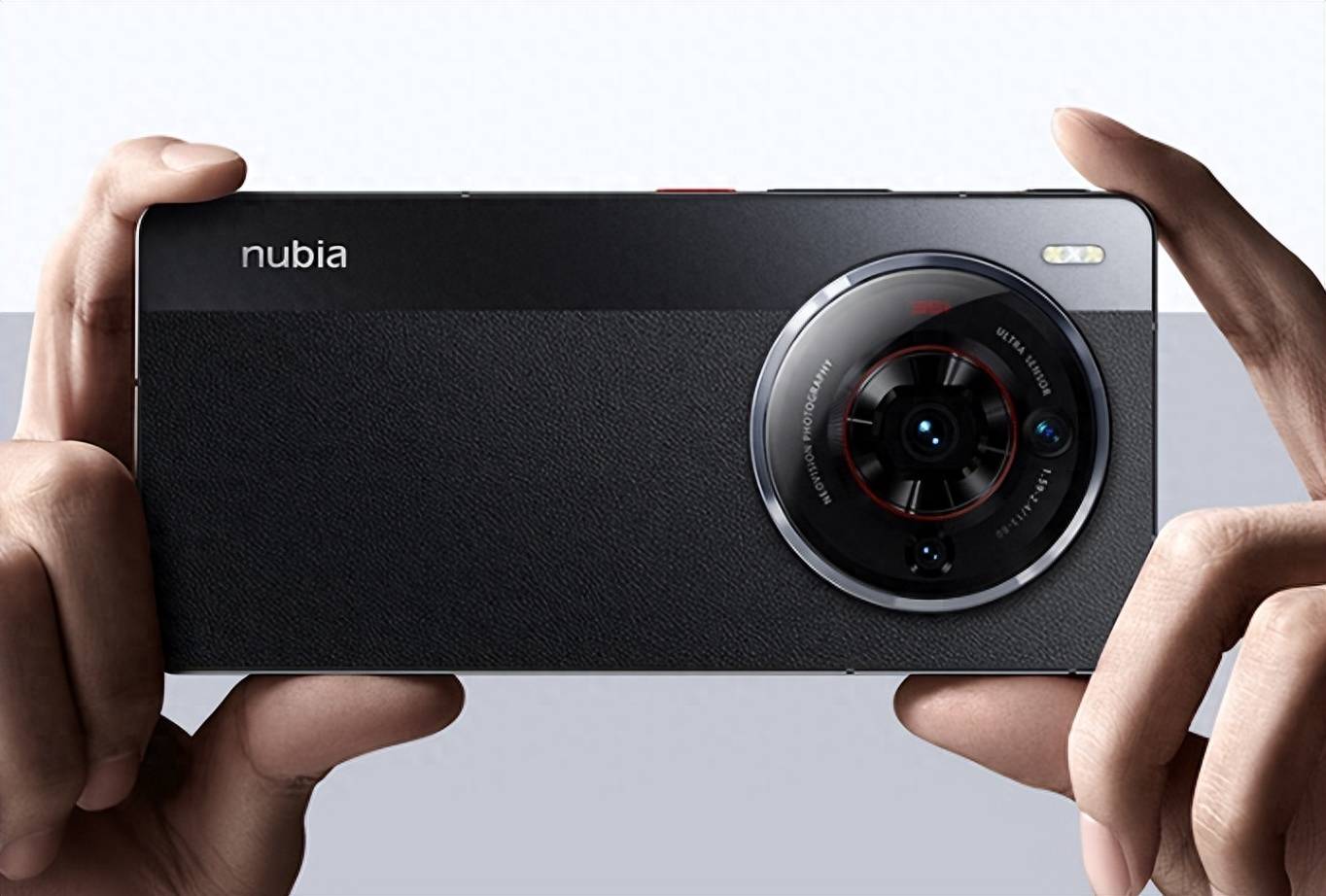 超越一英寸大底的主摄,全球首批搭载骁龙8gen2领先版处理器等,对于