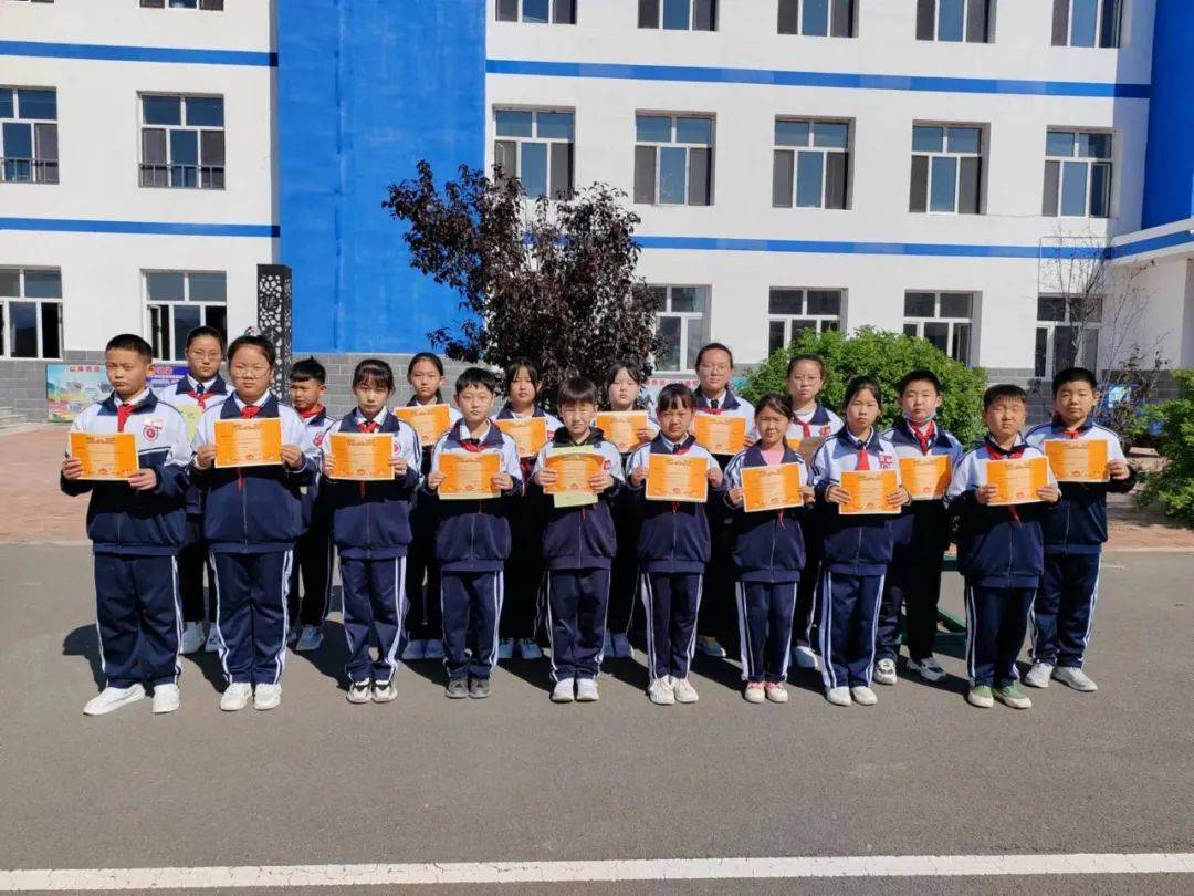 "幸福开学季,喜迎开学礼" 黑龙江省龙江县七棵树镇中心小学举行开学
