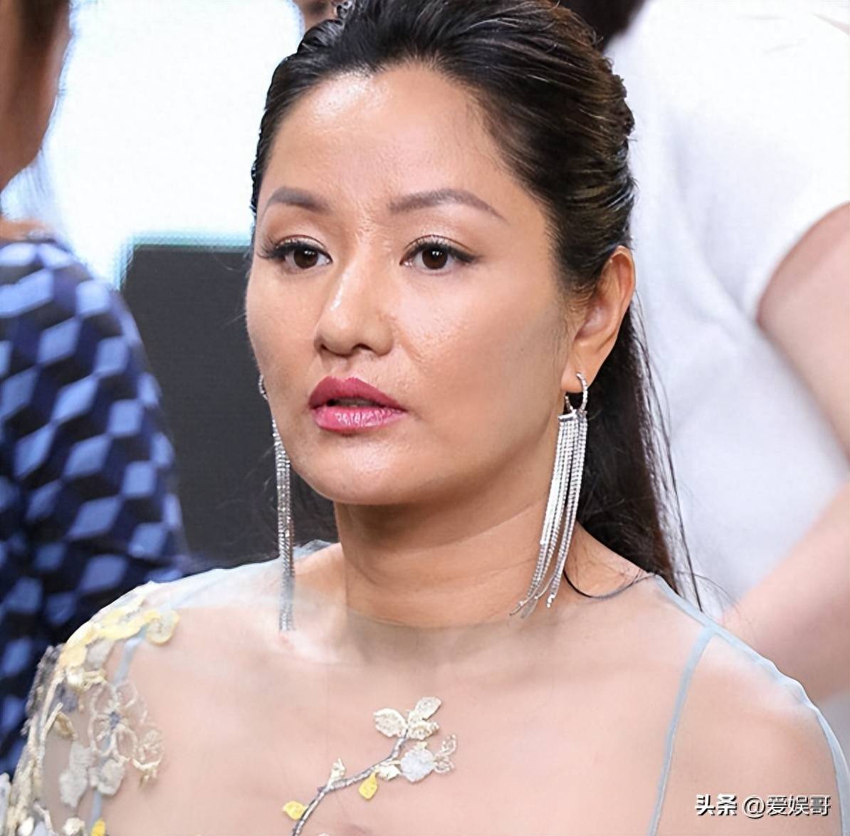 瞿颖:从初恋到失败恋,追寻爱情的不悔人生_事业_邹雄_生活