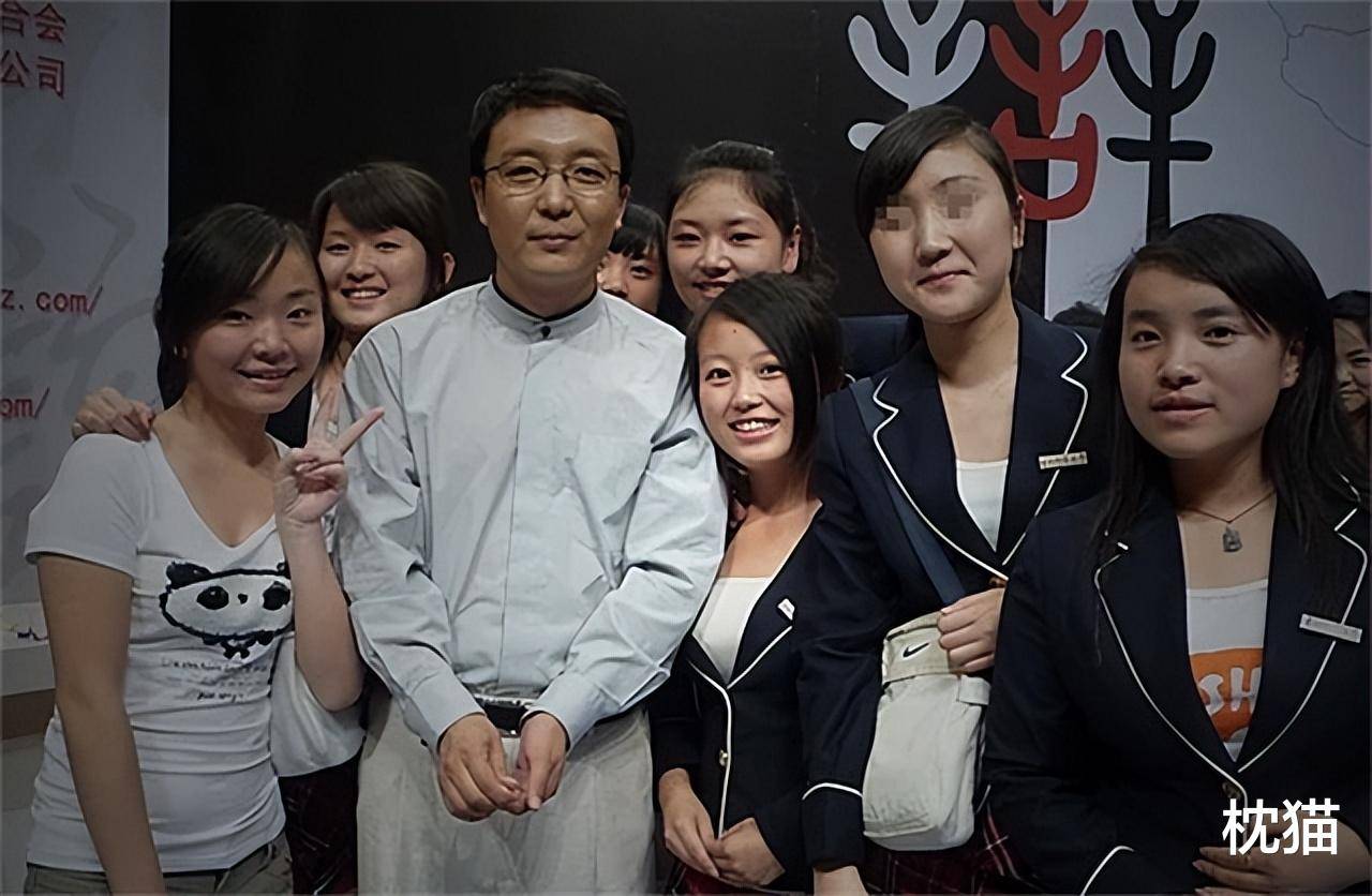 田岚对于这位学长是非常崇拜的,而路一鸣在见到田岚的时候,就对这个