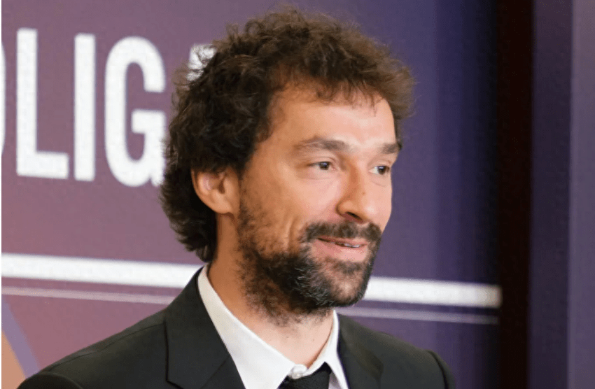 12 3后卫刚续约,休城苦追一人超十年_尤素福_鲁尔_塞尔吉奥