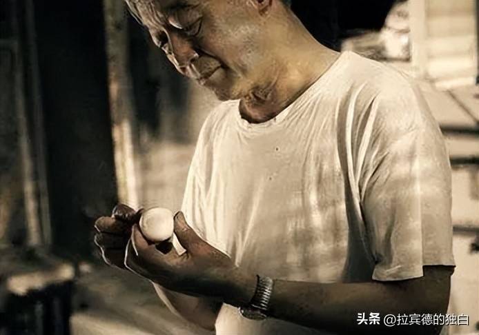 《红白舞鞋》:红舞鞋和白舞鞋在本片中充分的运用了象征艺术手法_舞蹈