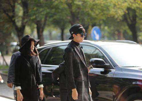 从"国民弟弟"到"小狼狗",吴磊的成功离不了这两个女人_姐姐_妈妈_吴悦