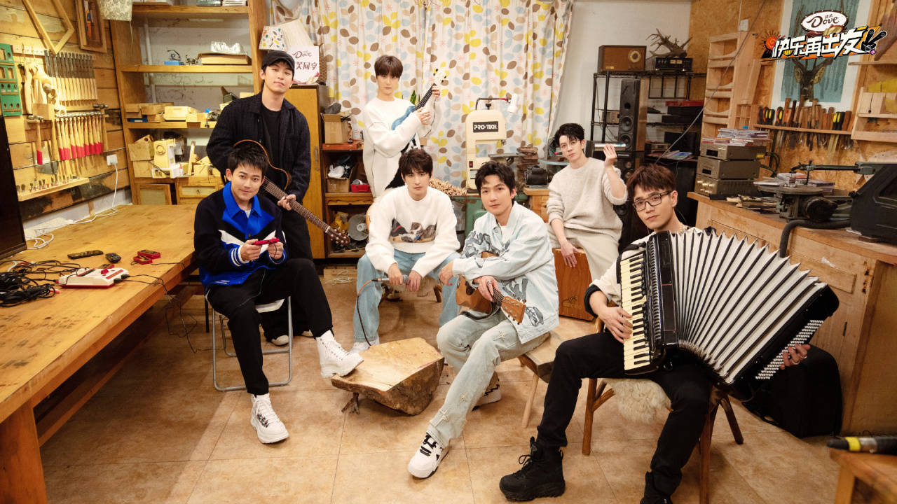 0713再就业男团 i 翻红不只是偶然